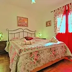 Alexander Villa *