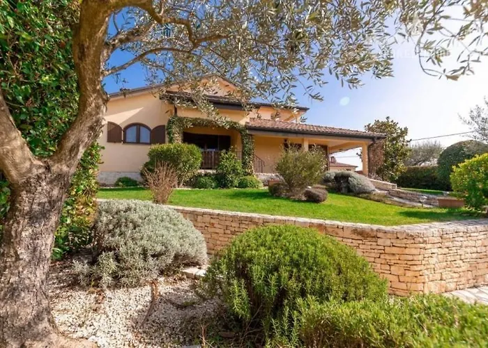 Alexander 빌라 부제